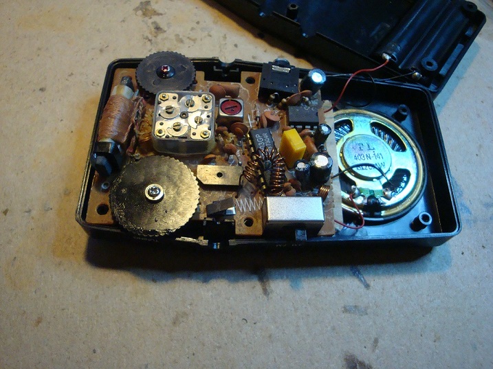FM Antenna Connector